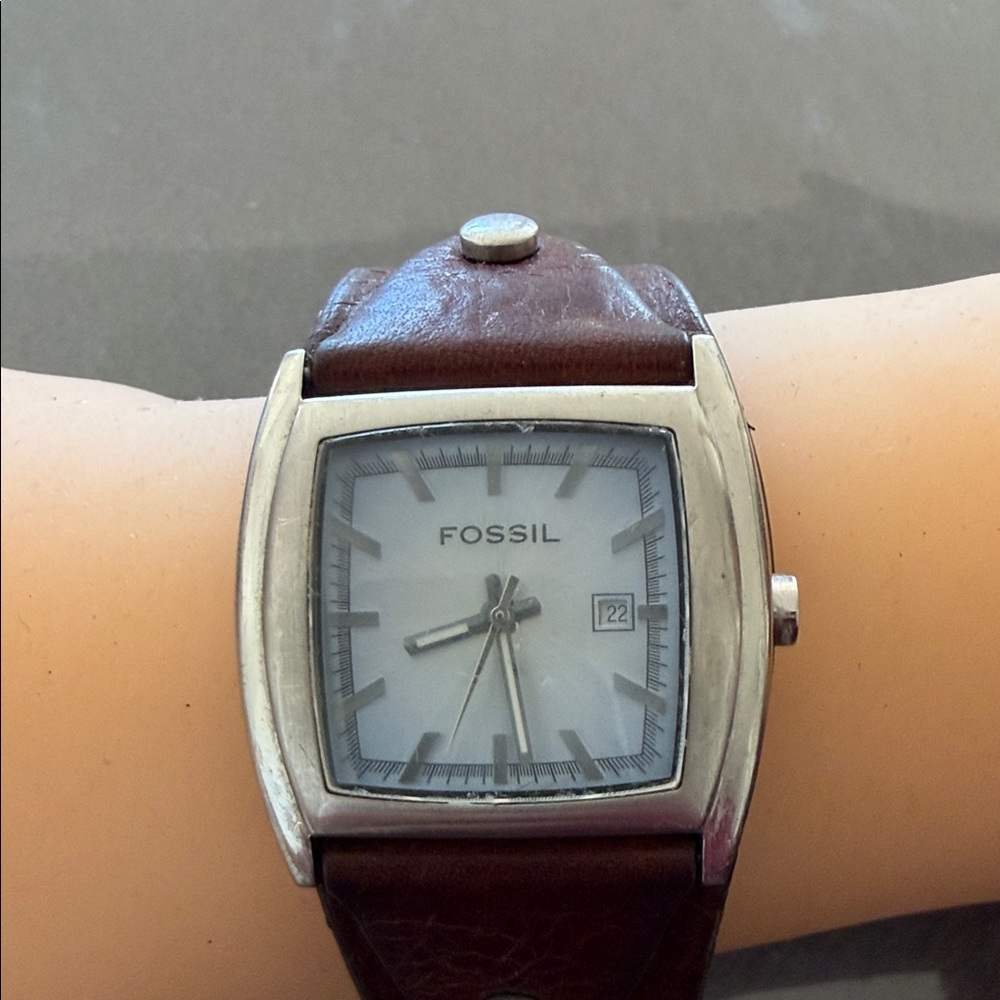 Fossil Silver Case Watch With Brown Leather Band - image 7
